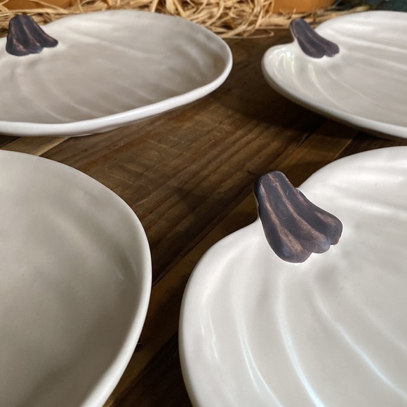 Pottery Barn Harvest Pumpkin Shaped Plates by Designer Barbara Eigern -Set of 4 - Picture 7 of 16